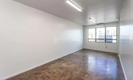 Sala comercial para alugar na Avenida Assis Brasil, Passo da Areia, Porto Alegre