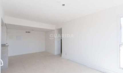 Apartamento com 2 dormitórios, sendo 1 suíte, e 1 vaga de garagem no bairro Tristeza !