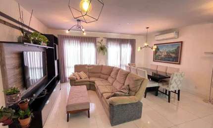 Casa em condomínio com 3 dormitórios suítes e 2 vagas de garagem no bairro Central Park
