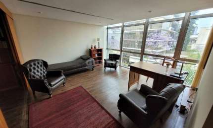 Conjunto comercial mobiliado no Bairro Moinhos de Vento