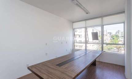 Sala comercial para alugar na Avenida Plínio Brasil Milano, Passo da Areia, Porto Alegre