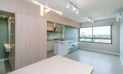 Apartamento semi mobiliado com 3 dormitórios, sendo 1 suíte, e 2 vagas de garagem no bairro Jardim Europa!