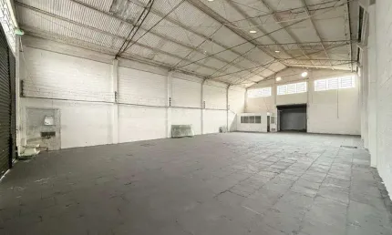 Barracão / Galpão / Depósito para alugar na Rua Câncio Gomes, Floresta, Porto Alegre