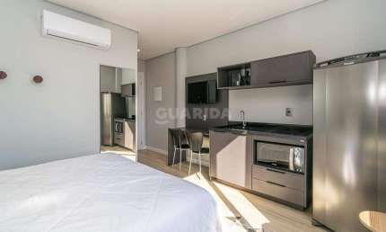 Apartamento mobiliado no estilo studio- Loft no bairro Centro Histórico.