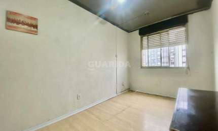 Apartamento com 1 dormitório para alugar no bairro Alto Petrópolis.