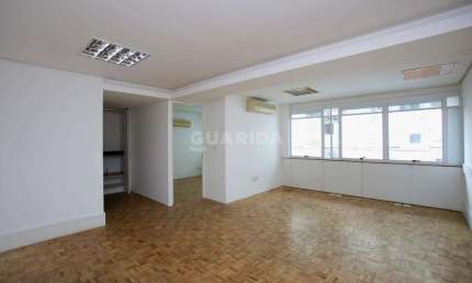 Sala Comercial com 1 vaga de garagem, no bairro Moinhos de Vento