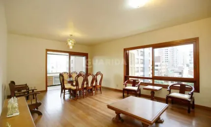 Apartamento no estilo cobertura com piscina de 3 dormitórios, sendo 1 suíte, no bairro Petrópolis.