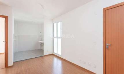 Apartamento com 2 dormitórios e 1 vaga de garagem, no bairro Restinga