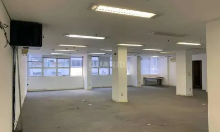 Prédio para alugar na Rua dos Andradas, Centro Histórico, Porto Alegre
