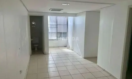 Sala comercial para alugar no bairro centro histórico.