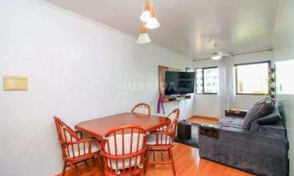 Apartamento mobiliado de 1 dormitório e 1 vaga de garagem no bairro Jardim do Salso.