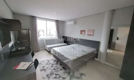 Studio totalmente mobiliado no bairro Centro Histórico.