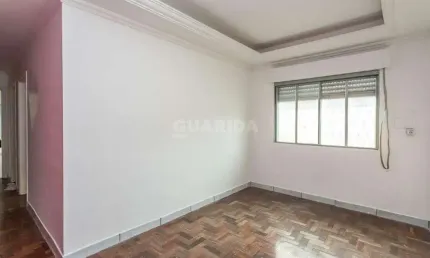 Casa residencial com 3 dormitórios no bairro Sarandi.