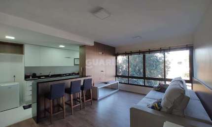 Apartamento de 3 dormitórios mobiliado no bairro Ipanema.