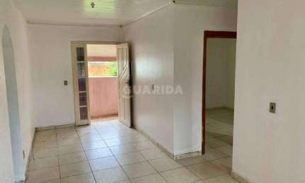 Casa residencial com 2 dormitórios, sendo 1 suíte com hidromassagem, no bairro Jardim Leopoldina.