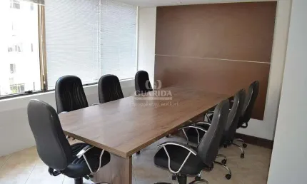 Conjunto comercial muito bem localizada no bairro Centro