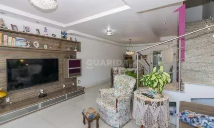 Casa residencial mobiliada de 4 dormitórios no bairro Jardim Itu.