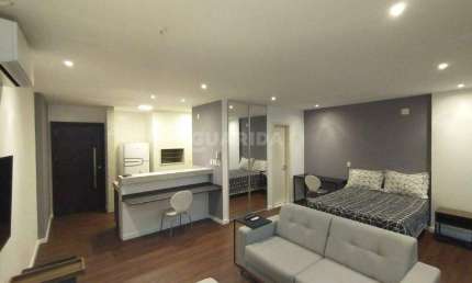 Apartamento totalmente mobiliado, no estilo loft, no bairro Cristal