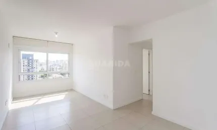 Apartamento de 2 dormitórios, sendo 1 suíte no bairro Cidade Baixa.