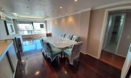 Apartamento com 3 dormitórios, sendo 1 suíte com hidro, semimobiliado, no bairro Moinhos de Vento