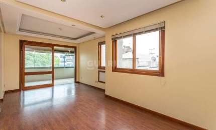 Apartamento de 2 dormitórios suítes e 2 vagas de garagem no bairro Petrópolis.