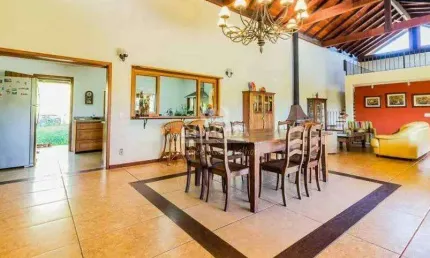 Casa em condomínio com 5 dormitórios no Bairro Vila Nova