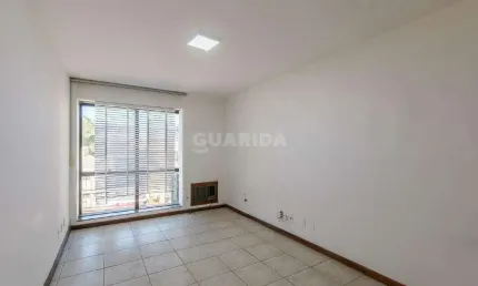 Sala comercial para alugar na Avenida Protásio Alves, Rio Branco, Porto Alegre