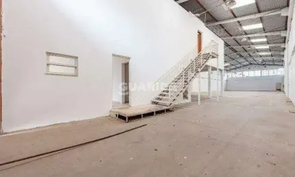 Barracão / Galpão / Depósito para alugar na Rua Eugênio Rubbo, Humaitá, Porto Alegre