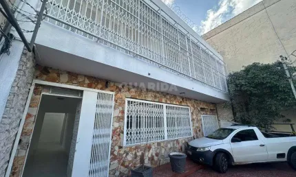 Casa comercial no bairro Rio Branco - Porto Alegre/RS