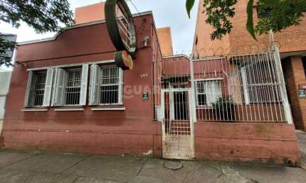 Casa comercial para alugar na Rua Dezoito de Novembro, Navegantes, Porto Alegre