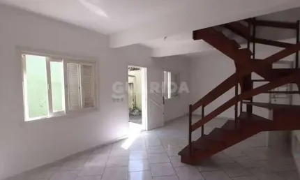 Casa em Condomínio com 2 dormitórios, sendo 01 suíte, no bairro Belém Novo.