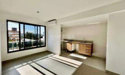 Apartamento com 2 dormitórios, sendo 1 suíte, para alugar no bairro Tristeza.