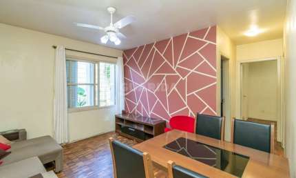 Apartamento mobiliado com 2 dormitórios para alugar no bairro Tristeza.