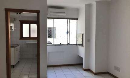 Apartamento com 1 dormitório e 1 vaga no bairro Higienópolis!