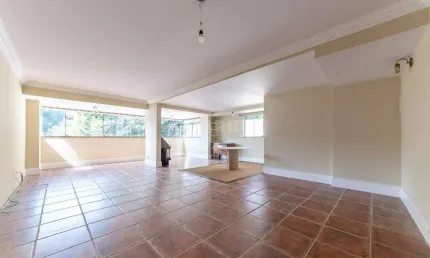 Apartamento de 2 dormitórios, sendo 1 suíte com closet, no bairro Rio Branco - Porto Alegre/RS