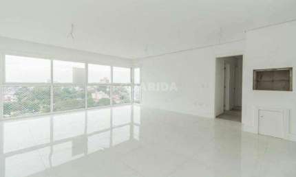 Apartamento com 3 dormitórios, sendo 1 suíte, e 1 vaga de garagem no bairro Vila Ipiranga - Porto Alegre/RS