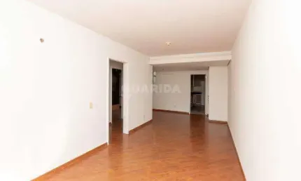 Amplo apartamento de 2 dormitórios no bairro Floresta!