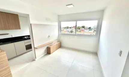 Apartamento com 2 dormitórios e 1 vaga de garagem no bairro Partenon - Porto Alegre/RS