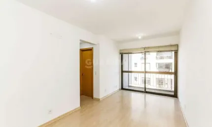 Apartamento de 2 dormitórios, sendo 1 suíte, no bairro Partenon.