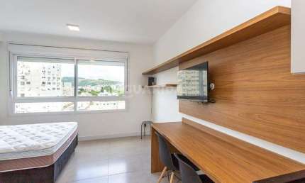 Studio/Loft totalmente mobiliado para alugar no bairro Partenon