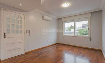 Apartamento com 3 dormitórios no bairro Rio Branco.