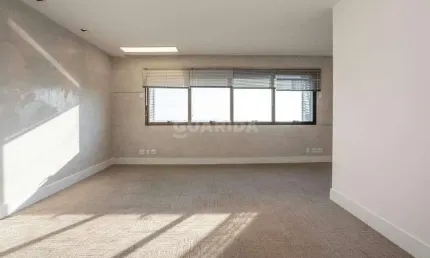 Conjunto comercial no Edifício Premium Flat, bairro Praia de Belas!