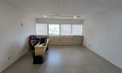 Sala comercial para alugar na Avenida Icaraí, Cristal, Porto Alegre