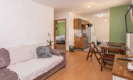 Apartamento com 2 dormitórios e 1 vaga de garagem no bairro Cavalhada - Porto Alegre/RS
