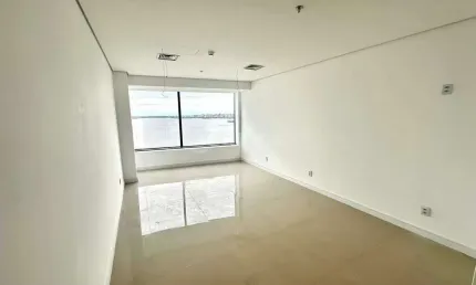 Sala comercial para alugar na Avenida Padre Cacique, Praia de Belas, Porto Alegre