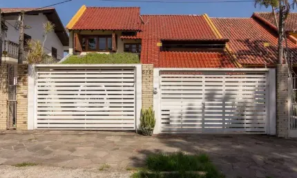 Casa de 4 dormitórios mobiliada no Bairro Jardim Itu Sabara.