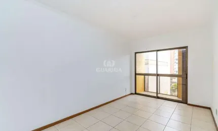 Apartamento JK, de FRENTE, no bairro Santana com SACADA E CHURRASQUEIRA INTERNA!