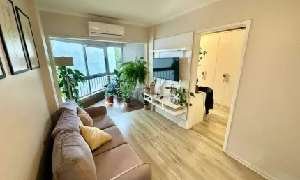 Apartamento mobiliado de 1 dormitório no bairro menino deus.