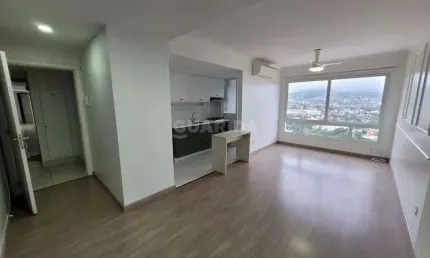 Apartamento com 3 dormitórios, sendo 1 suíte, e 2 vagas de garagem no bairro partenon