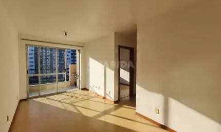 Apartamento de 2 dormitórios no bairro jardim lindóia, localizado no 6º andar com sacada!